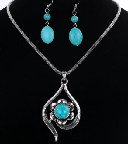 Turquoise Necklace Set